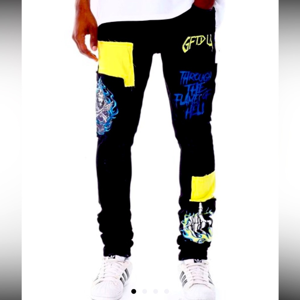 NWT!!! Mens stretch skinny jeans w/ graphics; Sz 42W